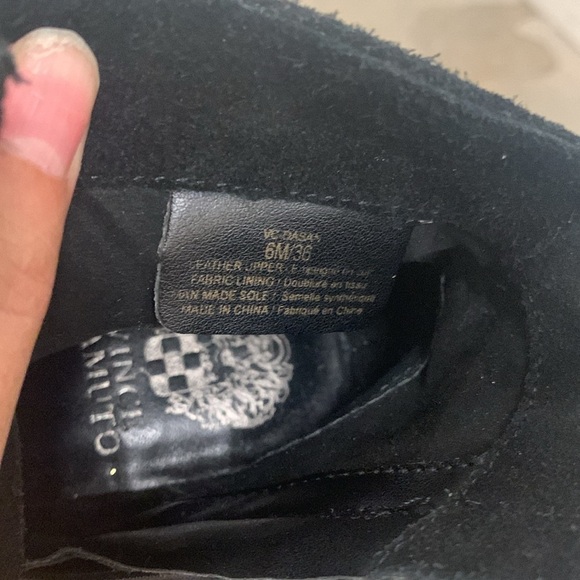 Vince Camuto genuine suede Black Wedge Ankle Boots booties - Picture 7 of 7